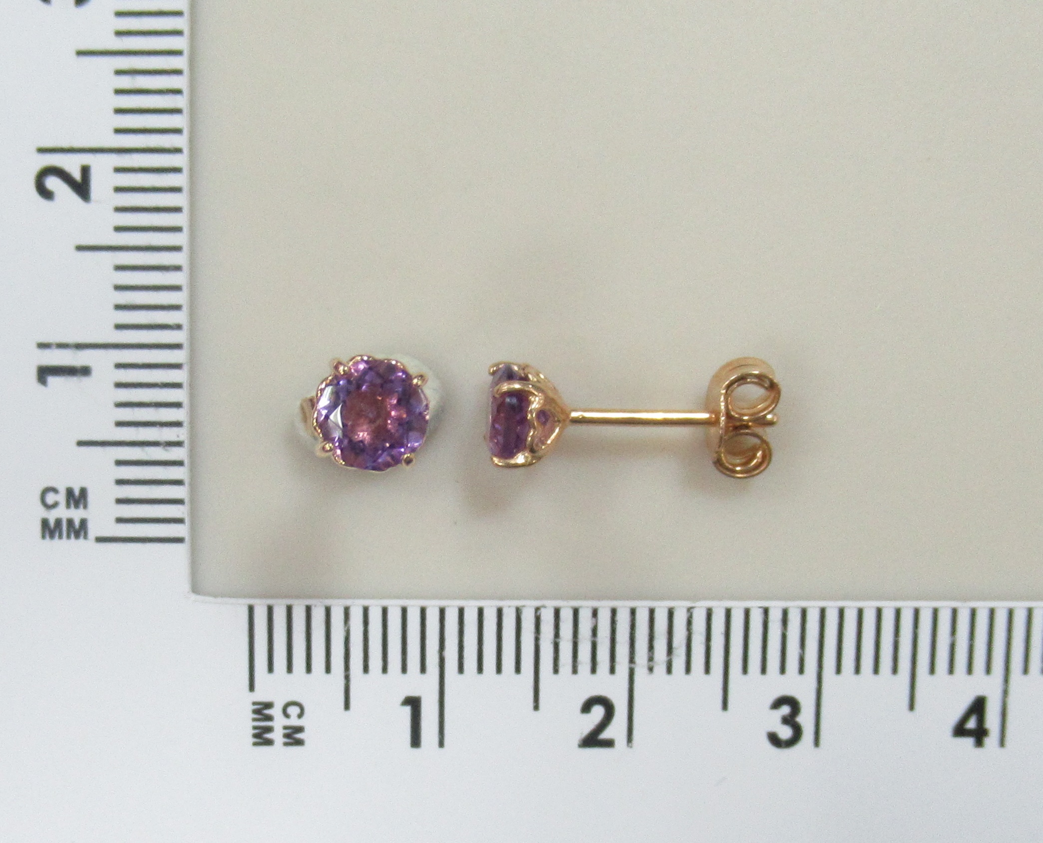 Серебряные серьги-пусеты с аметистами